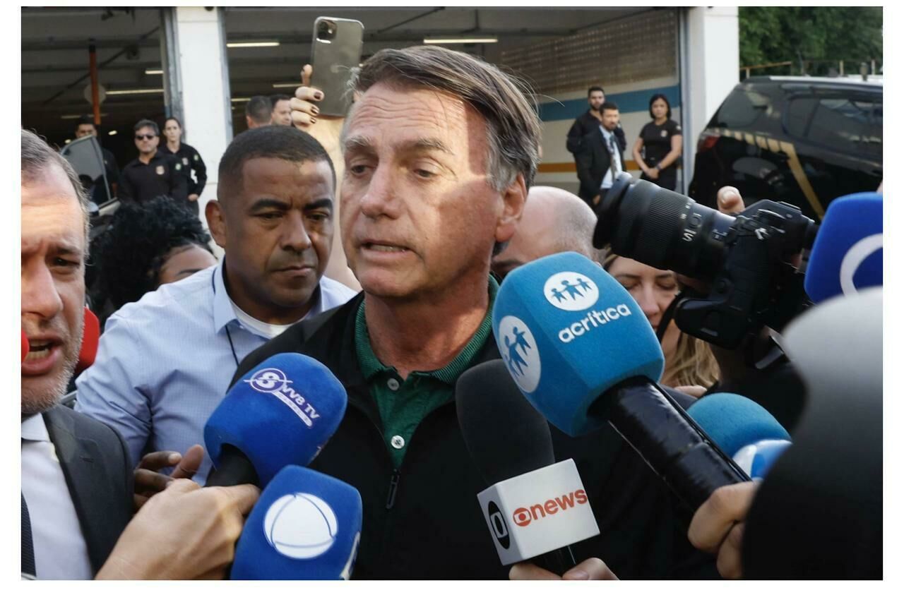 Imagem de compartilhamento para o artigo Bolsonaro recebeu sugestão, mas descartou asilo na Argentina ou fuga, diz advogado da MS Todo dia